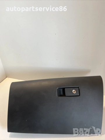 Бардачка черна за Volvo S60 2.0 TDI (2012) 755902