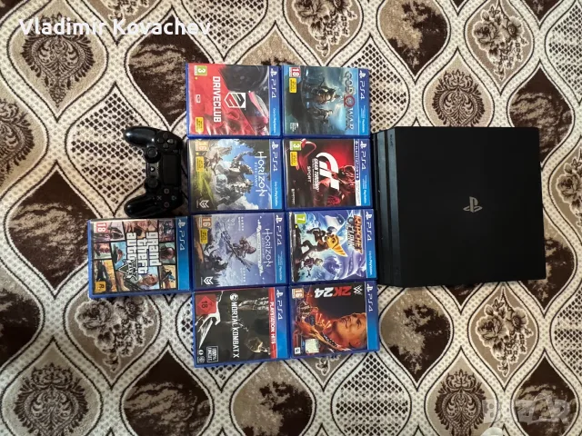 Продавам PlayStation 4 Pro 1TB + 9 игри + 1 оригинален контролер
