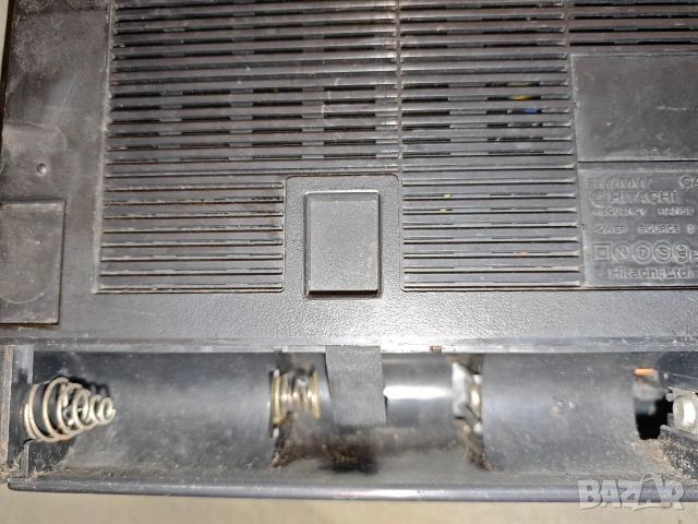 Продавам касетофон Hitachi trk 5600E, снимка 7 - Радиокасетофони, транзистори - 54071657