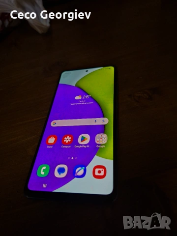 Продава се смартфон А 52