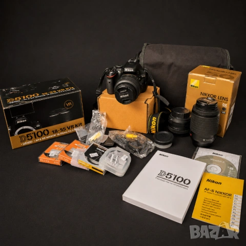 Фотоапарат Nikon D5100 заедно с 3 обектива и пълен комплект аксесоари