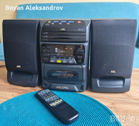 JVC UX-C30 (1997) - 3 диска + реверсивна касета 