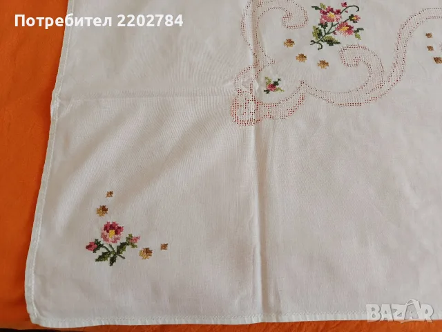 Битови, бродирани карета за маса , снимка 9 - Покривки за маси - 55657364