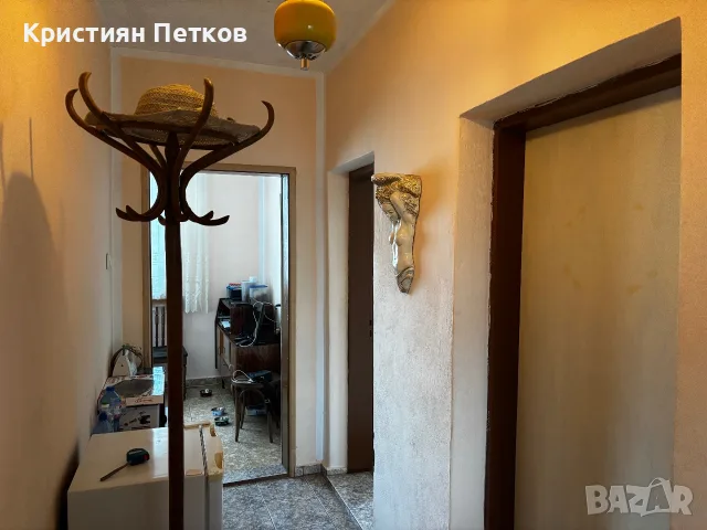 Голяма двуетажна къща в с. Камен | на 50 км. от В. Търново, снимка 10 - Къщи - 55676709