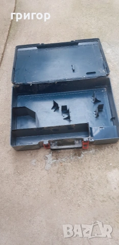 Пластмасов куфар , снимка 2 - Куфари с инструменти - 54011836