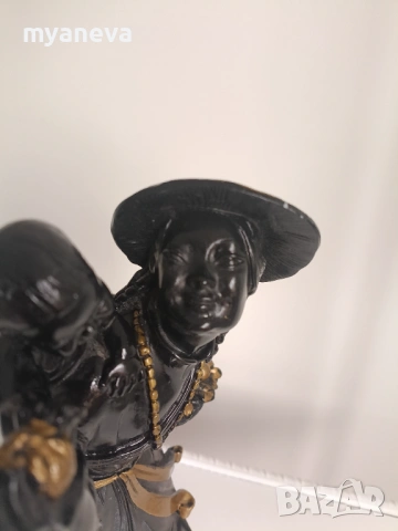 Азиатска статуетка в традиционен етно стил, символ на майчина обич, грижовност и изобилие. , снимка 3 - Статуетки - 54175991