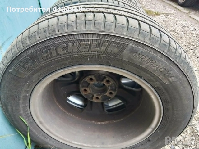 Продавам лети джанти с гуми мишелин примаси 4 195/65/15. DOT 0520