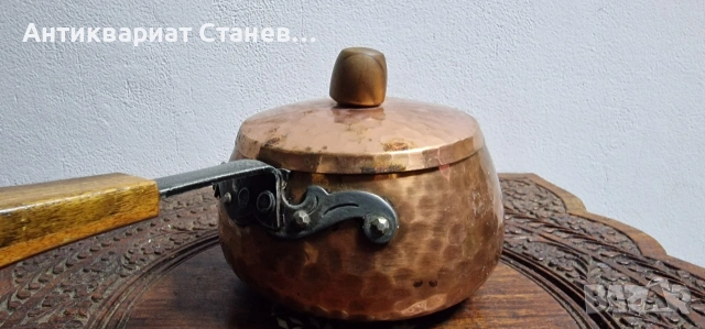 Стара медна касерола с дървена дръжка , снимка 5 - Съдове за готвене - 54751828