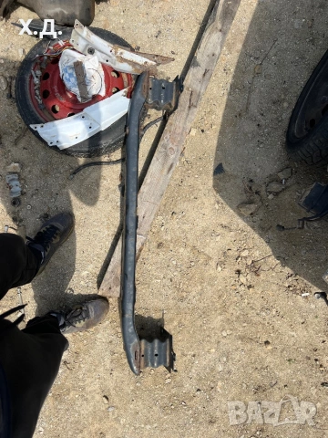 Предна греда Ситроен Ц2 2003г, снимка 2 - Части - 54270286