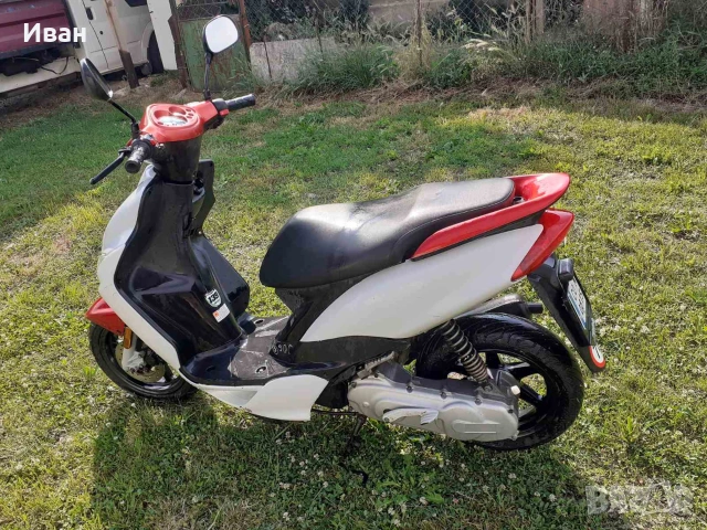 Продавам скутер Yamaha Aerox 2016 година с регистрация в перфектно техническо състояние но с външни , снимка 4 - Мотоциклети и мототехника - 55155987