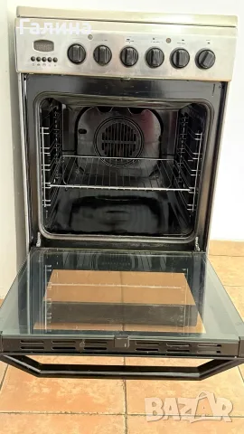 Стъклокерамична готварска печка Indesit, снимка 4 - Печки, фурни - 55358522