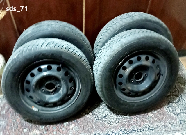Продавам 4 бр,зимни гуми 195/65/15 с железни джанти за hyundai i30 67.1 ,5х114.3 180 евро 