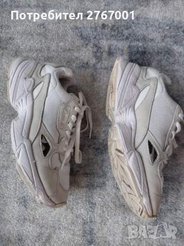 Adidas маратонки 37.5, снимка 3 - Маратонки - 55303645