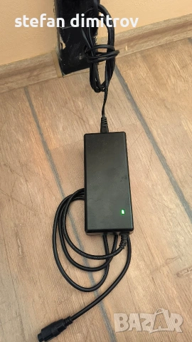 Зарядно за електрически колело Battery Charger SSLC084V42XHA, снимка 2 - Велосипеди - 54374541