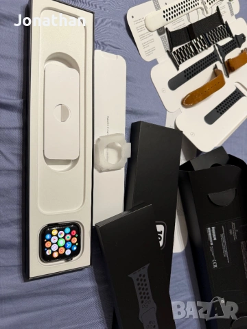 Apple Watch SE Nike Edition, снимка 5 - Смарт часовници - 54812257