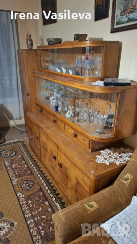 Продавам старинен шкаф в отлично състояние, снимка 2 - Шкафове - 54607894