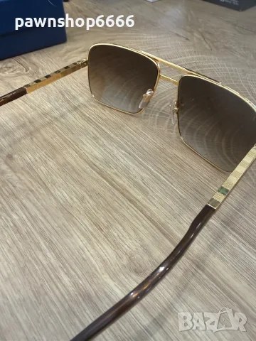 Оригинални мъжки слънчеви очила Louis Vuitton Attitude (Z0259U) – Златисти, снимка 12 - Слънчеви и диоптрични очила - 55693408