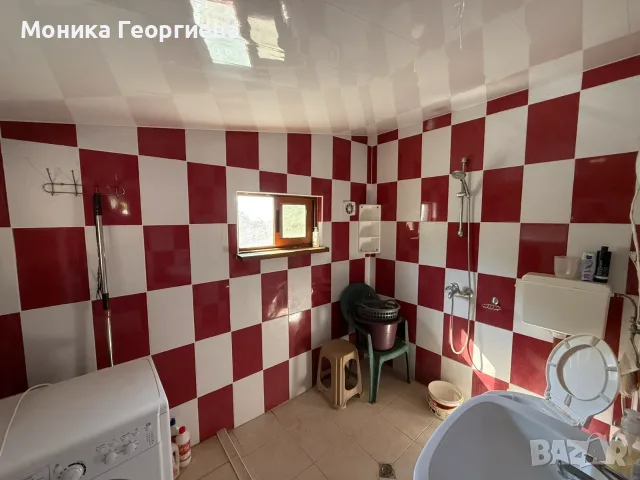 Уютна къща сред природата в с. Звездица, снимка 3 - Къщи - 55430299