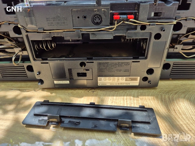 Радиокасетофон Sharp GF-320H(BK), снимка 6 - Радиокасетофони, транзистори - 55187588