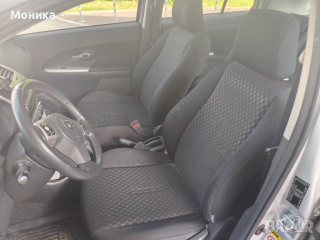 Toyota Urban Cruiser , снимка 5 - Автомобили и джипове - 54637035