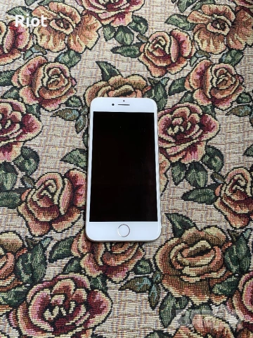 Продавам iPhone 8 , снимка 2 - Apple iPhone - 54667725