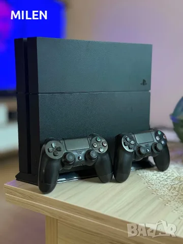 PS4 1TB 2 джойстика и няколко игри