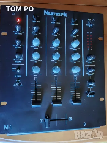 Numark M4 Mixer Pro