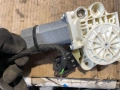 Моторче Стъклоповдигач Предна Дясно A2118203042 Mercedes E class W211 V6 4matic Tmodel OM642, снимка 2