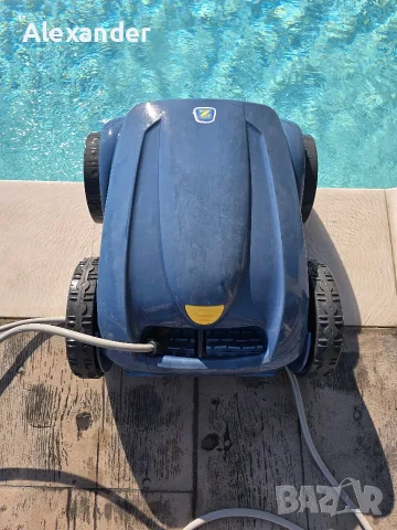 Zodiac Vortex robotic pool cleaner, likely the OV 5300, снимка 6 - Басейни и аксесоари - 55388773