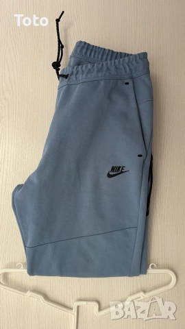 Оригинален панталон Nike Tech Fleece, размер L (Светлосин)