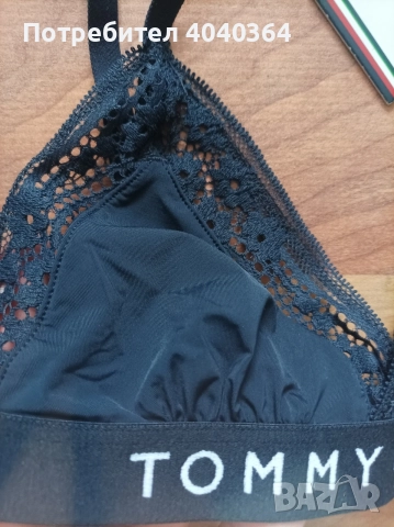Tommy Hilfiger XS сутиен, снимка 2 - Бельо - 55321839