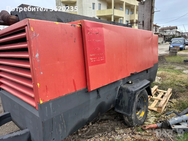 Компресор atlas Copco xahs 236cd, снимка 2 - Други машини и части - 54715122