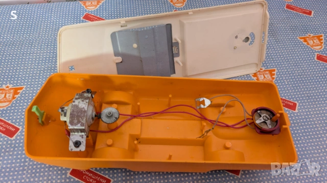 Стара играчка - амфибия , снимка 4 - Колекции - 54028336