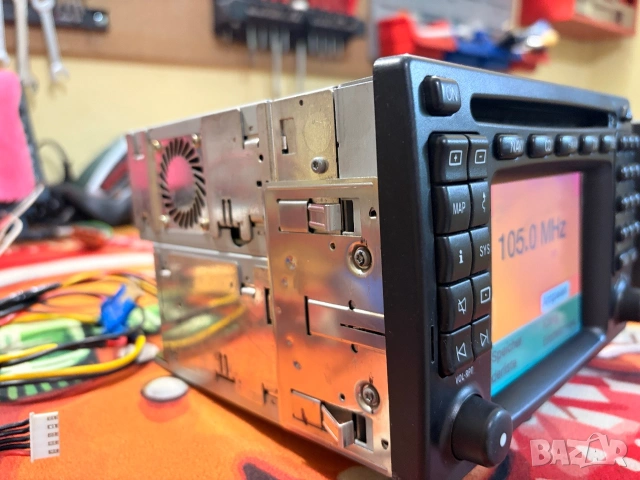 Mercedes Command 2.0 Navi CD, снимка 2 - Части - 55243090