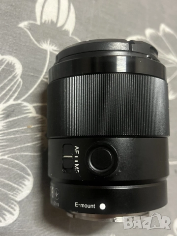 Обектив Sony FE 35mm f/1.8, снимка 2 - Обективи и филтри - 55426613