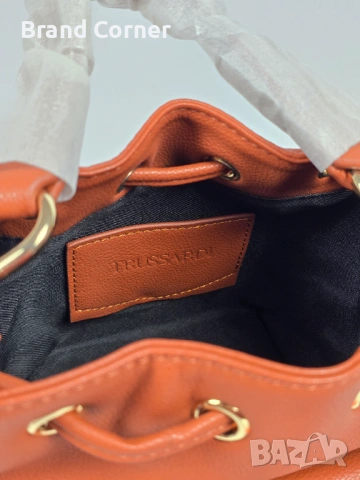 Нова дамска чанта Trussardi Jeans Secchiello Belgrado, снимка 5 - Чанти - 54410943