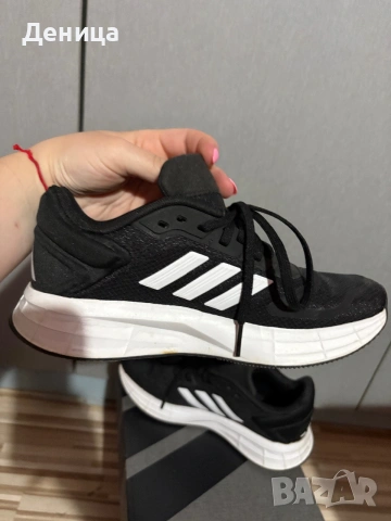 Дамски маратонки Adidas, снимка 2 - Маратонки - 55269686