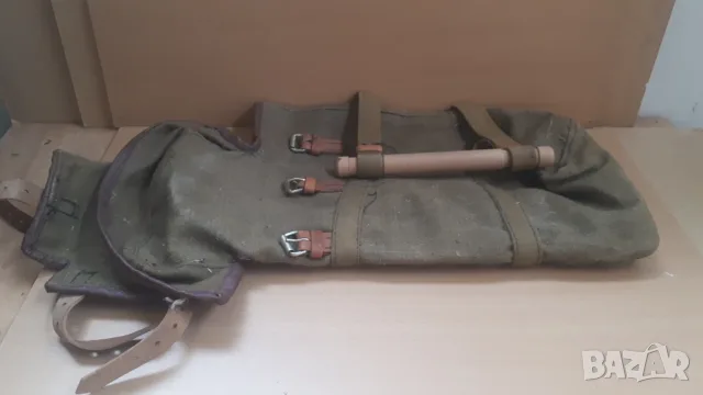 Ретро военна чанта с дървена дръжка