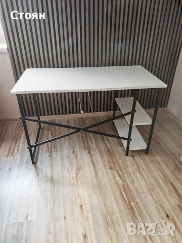 Бюро с метални крака , снимка 3 - Бюра - 55003222