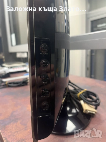 LCD монитор Samsung SyncMaster T190 от серията Touch of Color (ToC) със кабели, снимка 4 - Монитори - 55149049