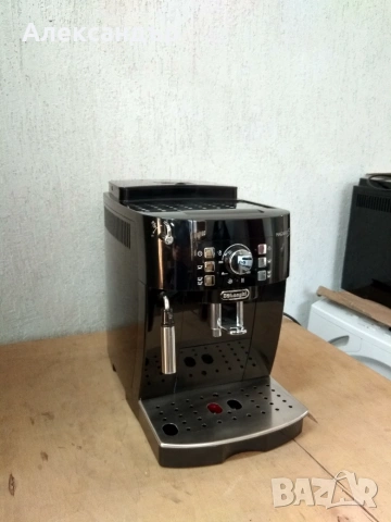 Кафеавтомат De’Longhi Magnifica-S, снимка 5 - Кафемашини - 54967961