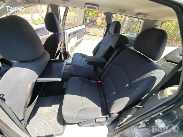 Mitsubishi Grandis 2.4 MIVEC 2007 ГАЗ 7 места, снимка 11 - Автомобили и джипове - 55422846