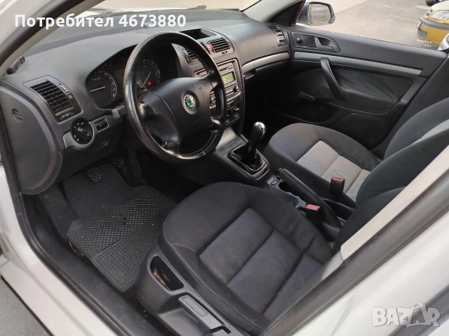 Skoda Octavia, снимка 8 - Автомобили и джипове - 54328151