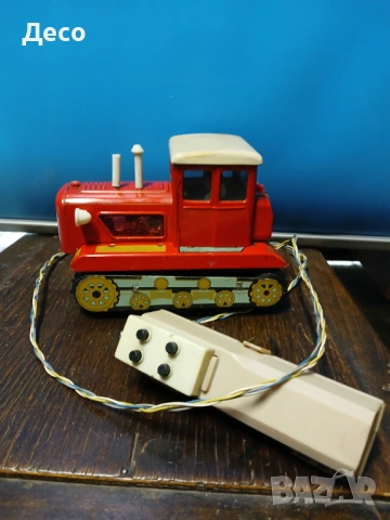 Стара китайска тенекиена играчка трактор., снимка 5 - Колекции - 54894432