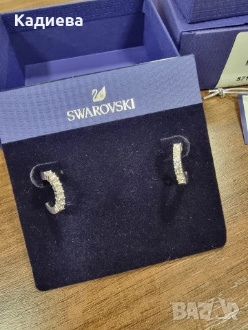 Обици Swarovski тип халка с кристали, кръгла форма, снимка 4 - Обеци - 55157352