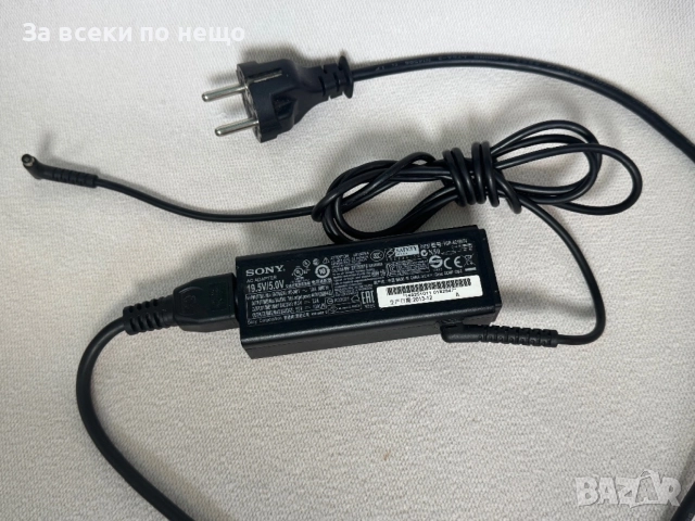 Оригинално зарядно за лаптоп Sony vaio 19.5V 2A 39W , зарядно Sony 19.5V 2A 39W , VGP-AC19V74, снимка 2 - Кабели и адаптери - 54788995