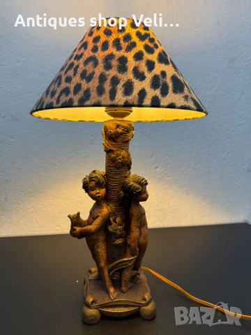 Дизайнерска настолна лампа №8142 