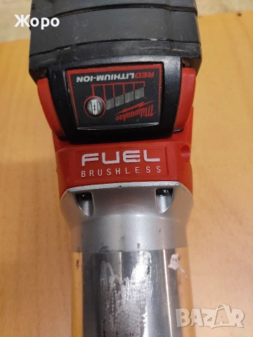 Акумулаторна оберфреза Милуоки M18 FT R8, снимка 3 - Други инструменти - 54183655