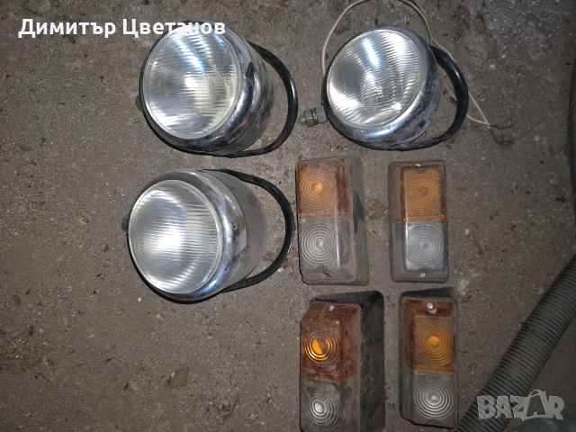 Нови универсални фарове и стопове за трактор