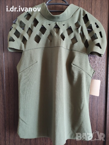 нова зелена еластична блуза с изрязани части, снимка 2 - Тениски - 54179258